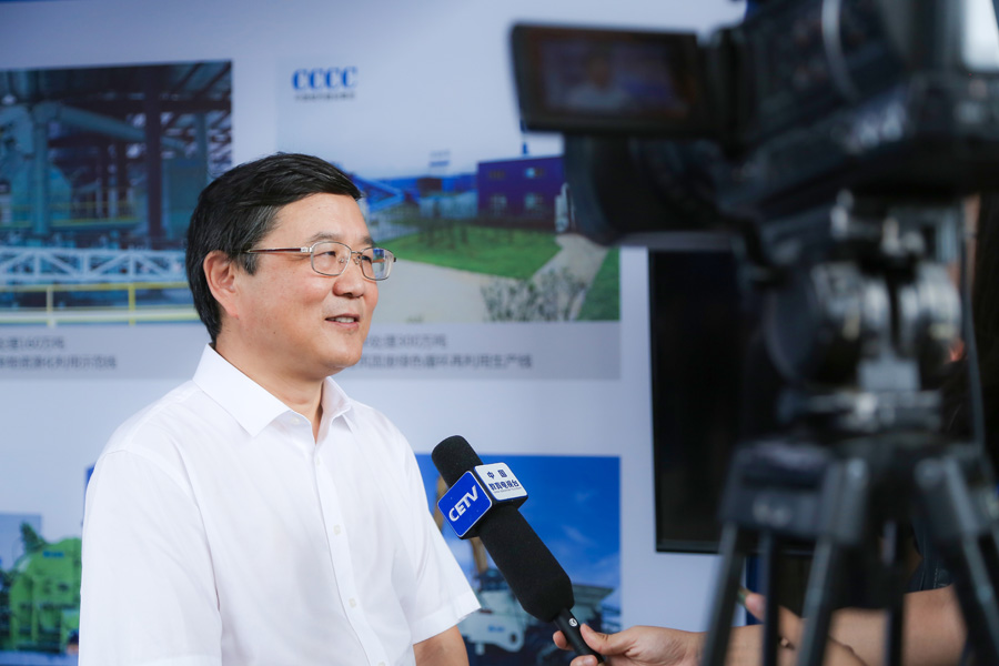 山美股份董事長楊安民接受中國教育電視臺(tái)采訪，談建筑垃圾資源化處理