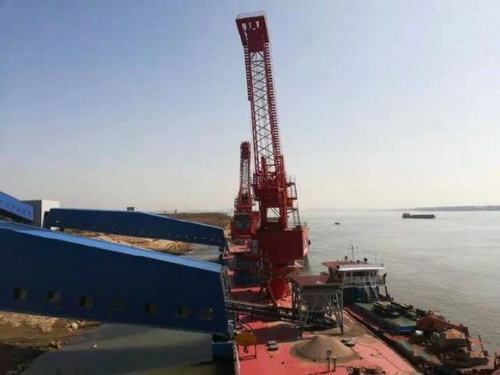 湖北一永久性砂石集并中心建成，總投資約2.5億元，年設(shè)計(jì)吞吐量360萬(wàn)噸